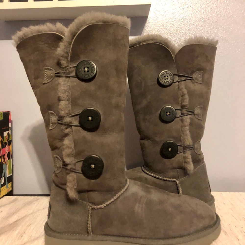 UGG Triple Bailey Boot Tall (Grey) Size 8